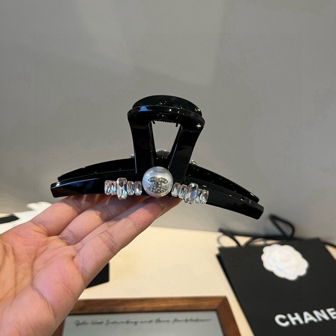 New pearl decorative hair clip