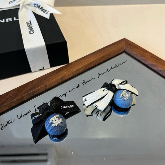 New bow tie hair clip