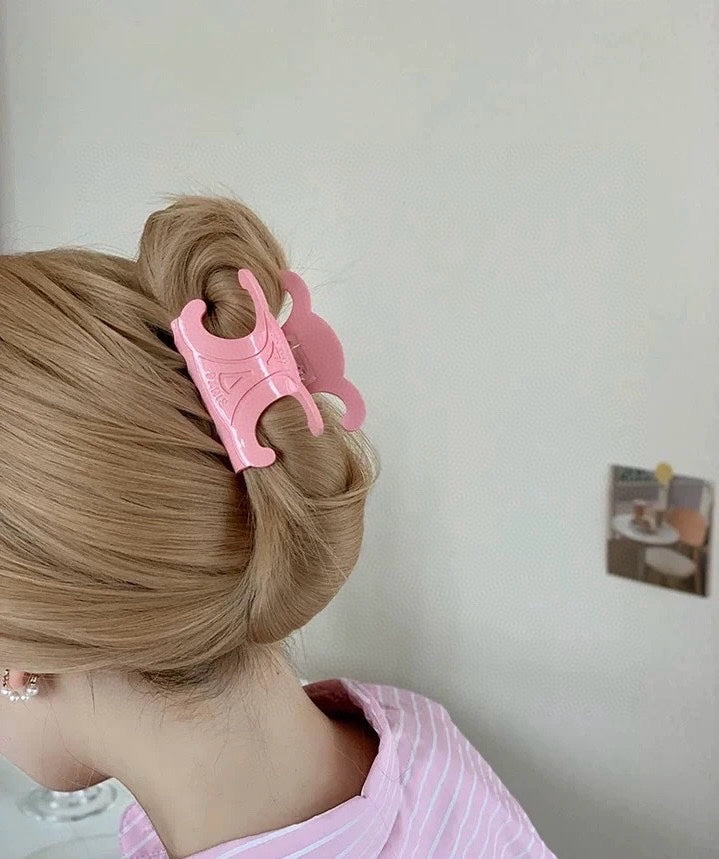 Classic hair clip