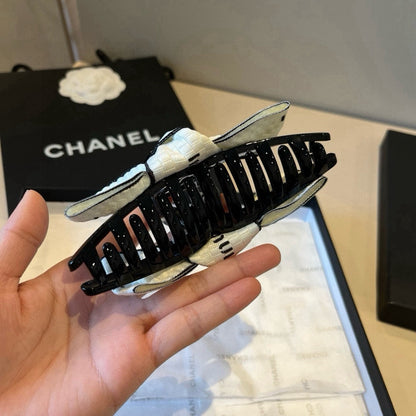 Knot decoration hair clip