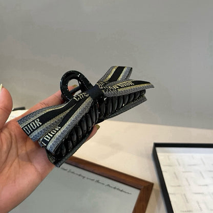 Knot decoration hair clip