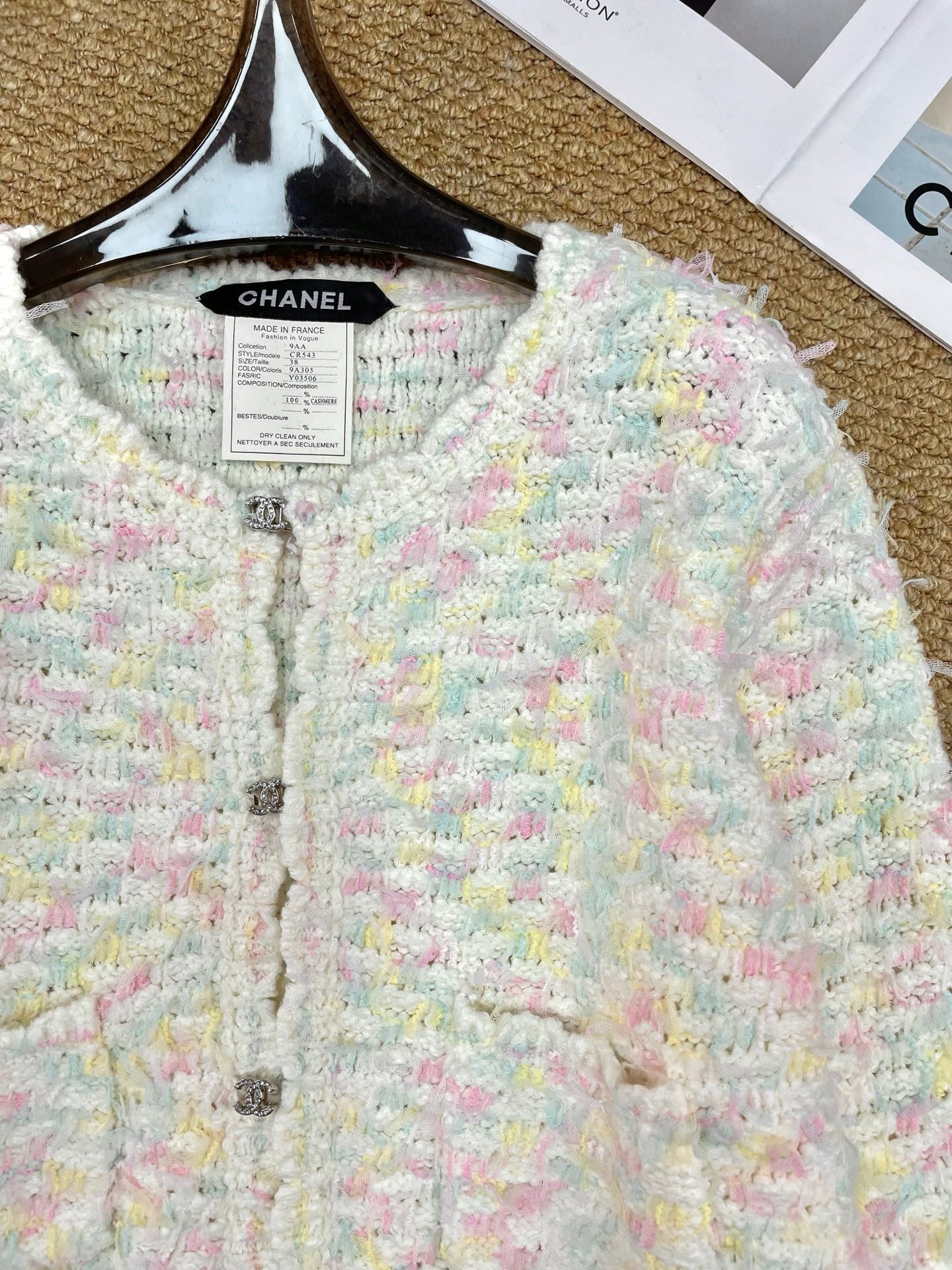 New knitted cashmere cardigan