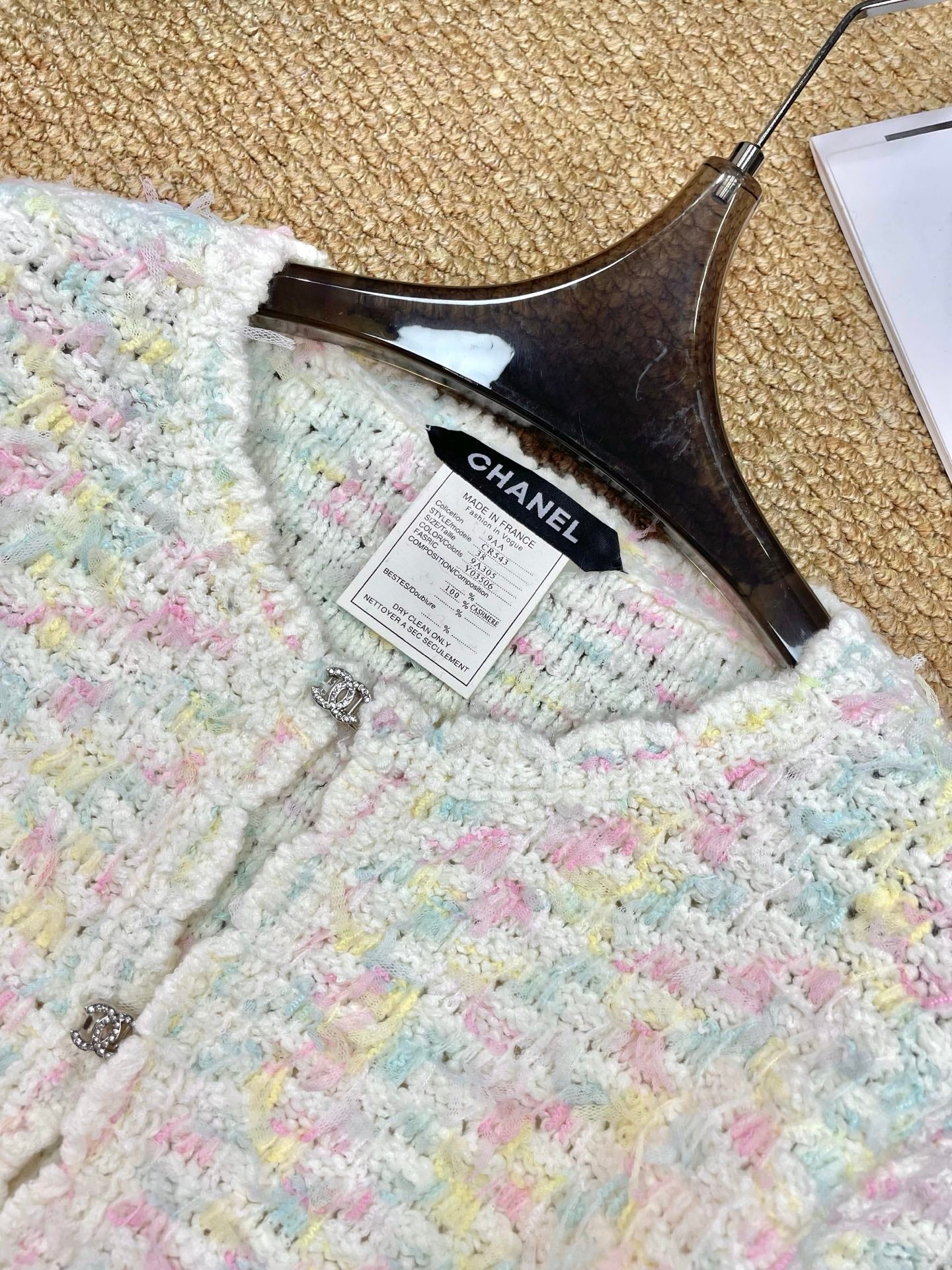 New knitted cashmere cardigan