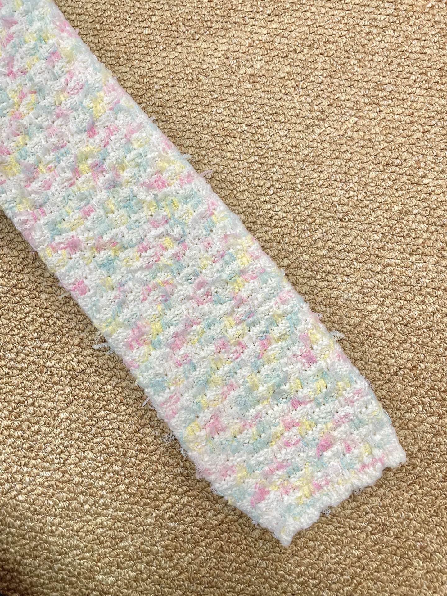 New knitted cashmere cardigan