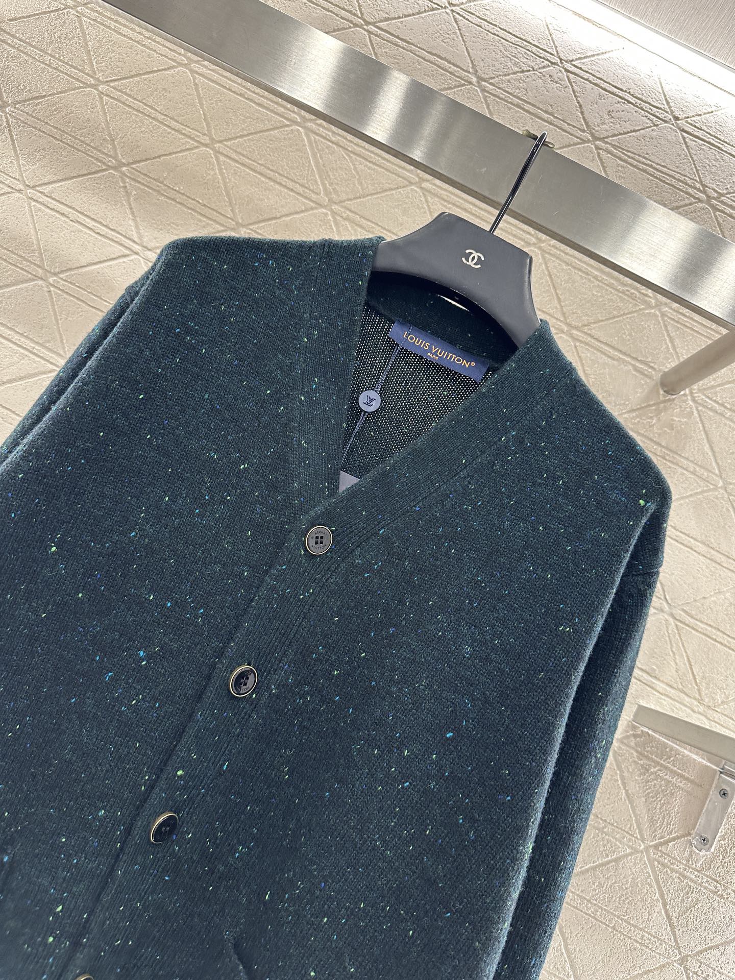 25fw new color dot letter pocket knitted cardigan