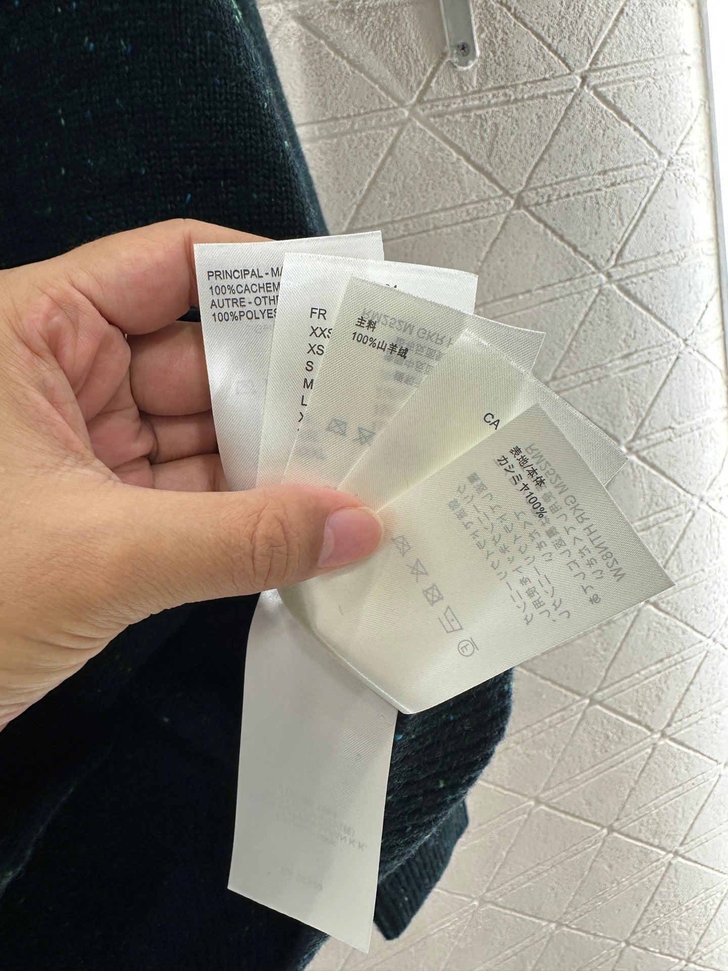 25fw new color dot letter pocket knitted cardigan