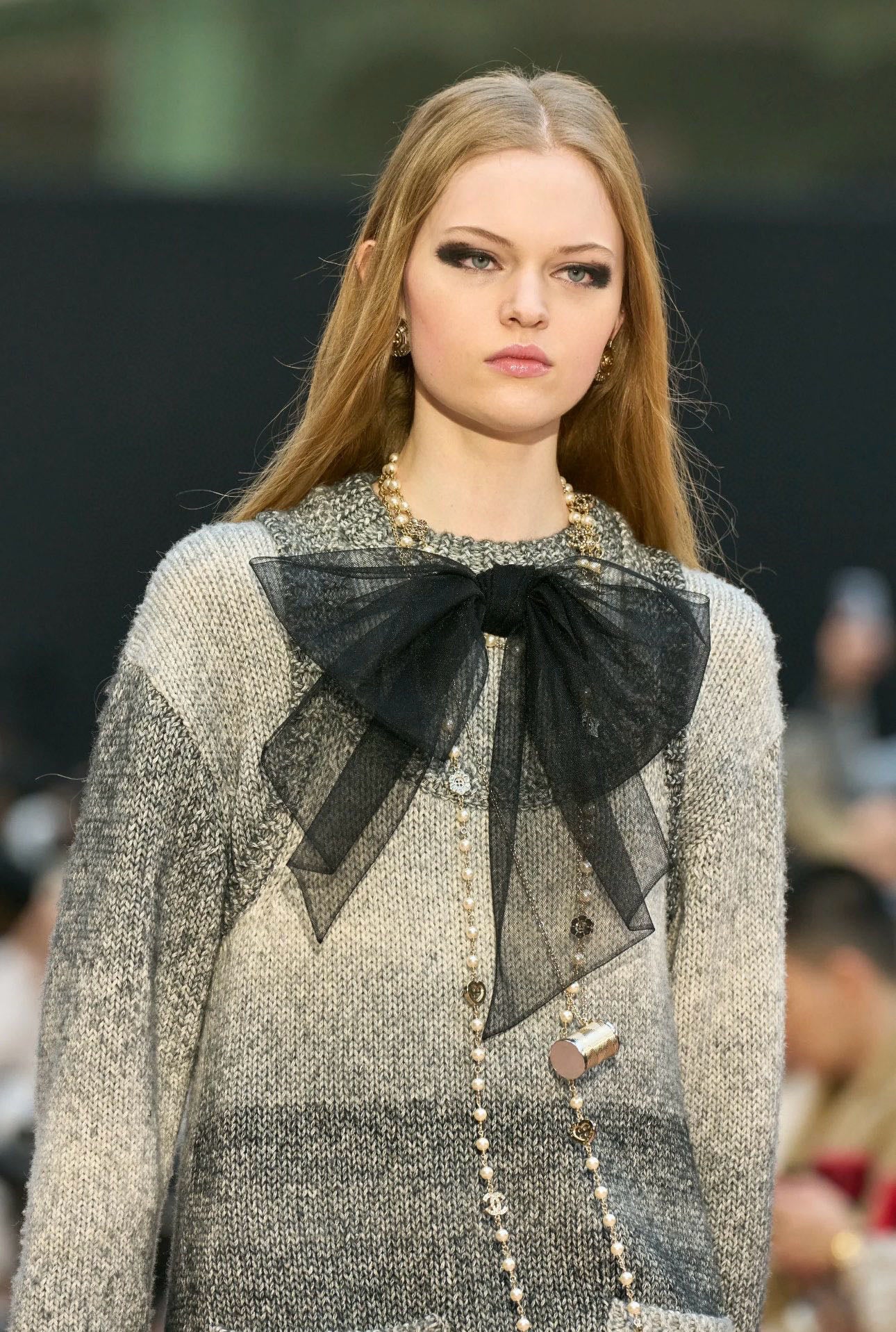 25fw new bow striped wool sweater