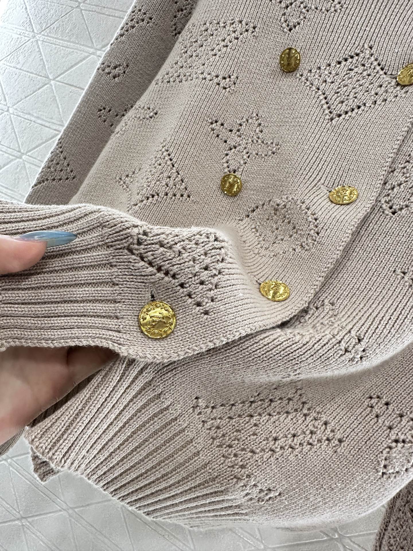 25fw new hollow wool knitted cardigan pleated skirt suit