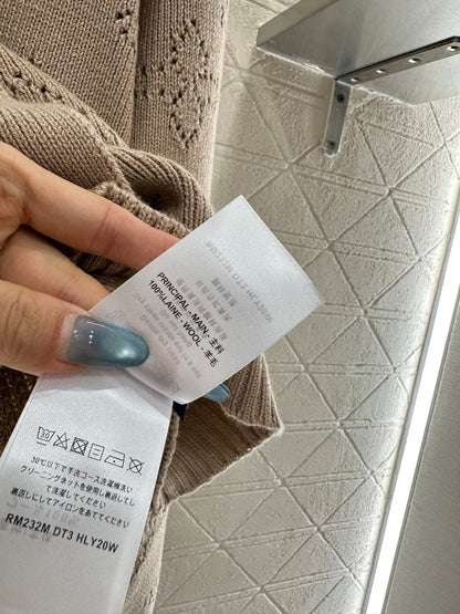 25fw new hollow wool knitted cardigan pleated skirt suit