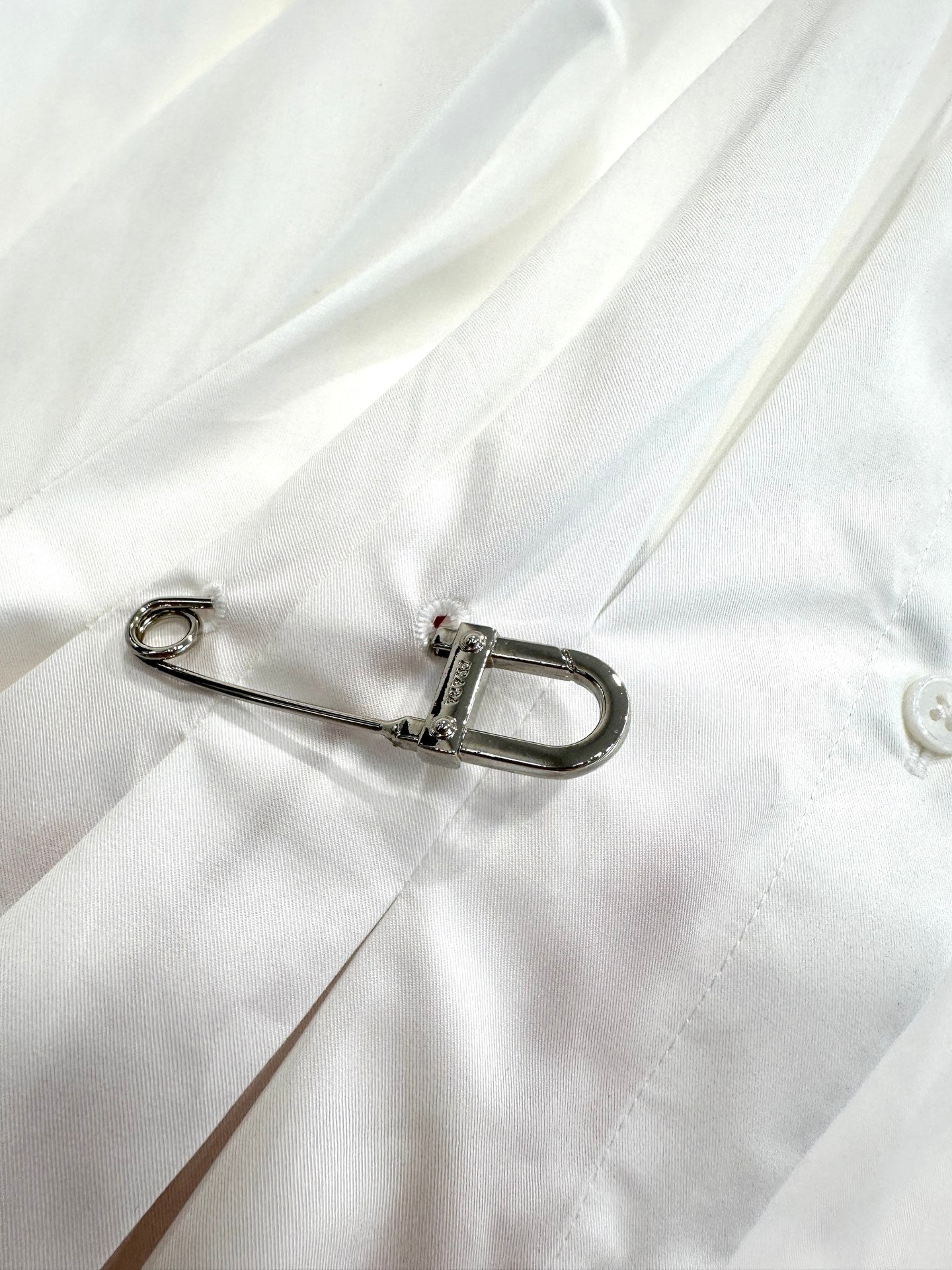 25fw new pin logo shirt