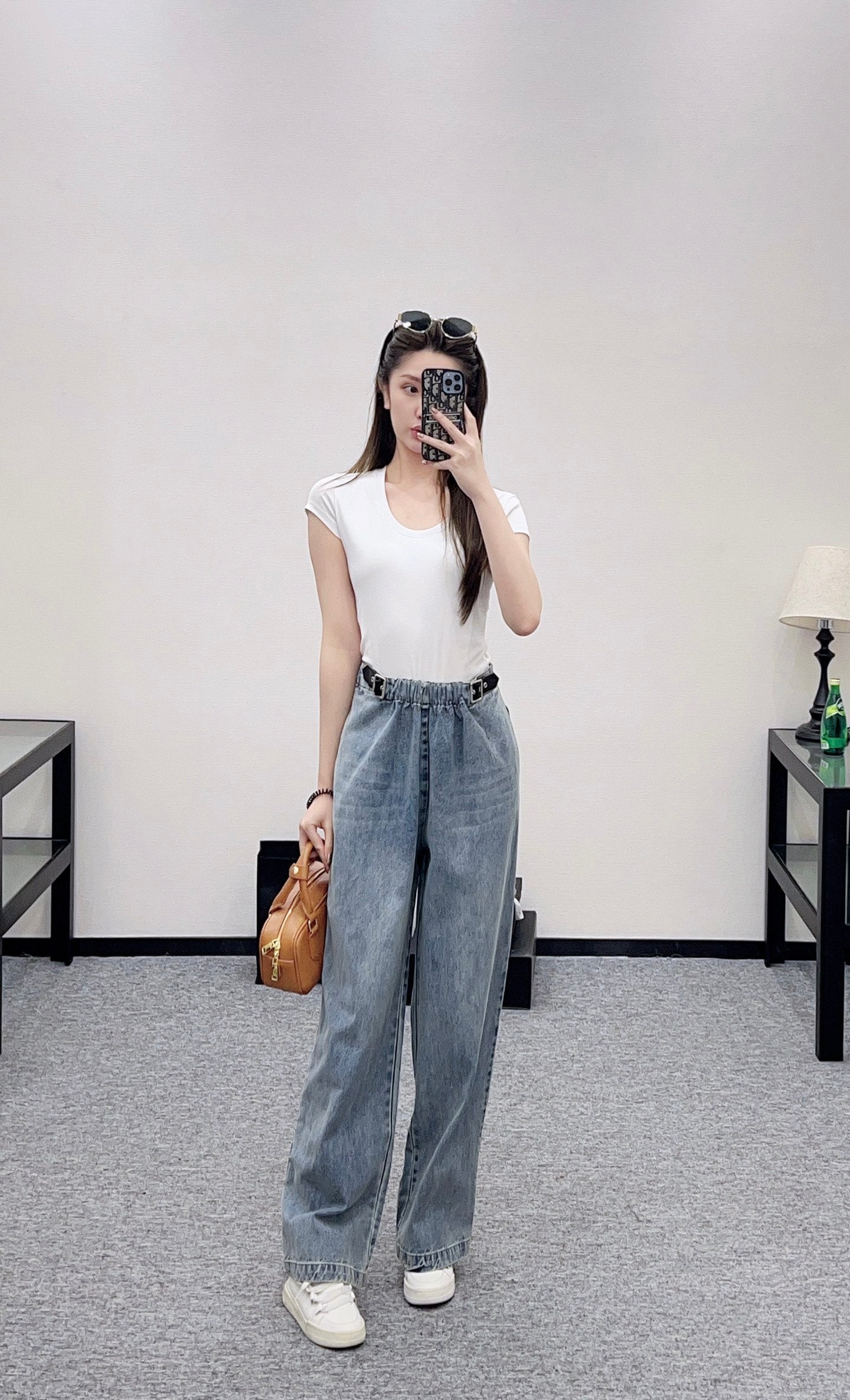25fw new white pleated denim trousers