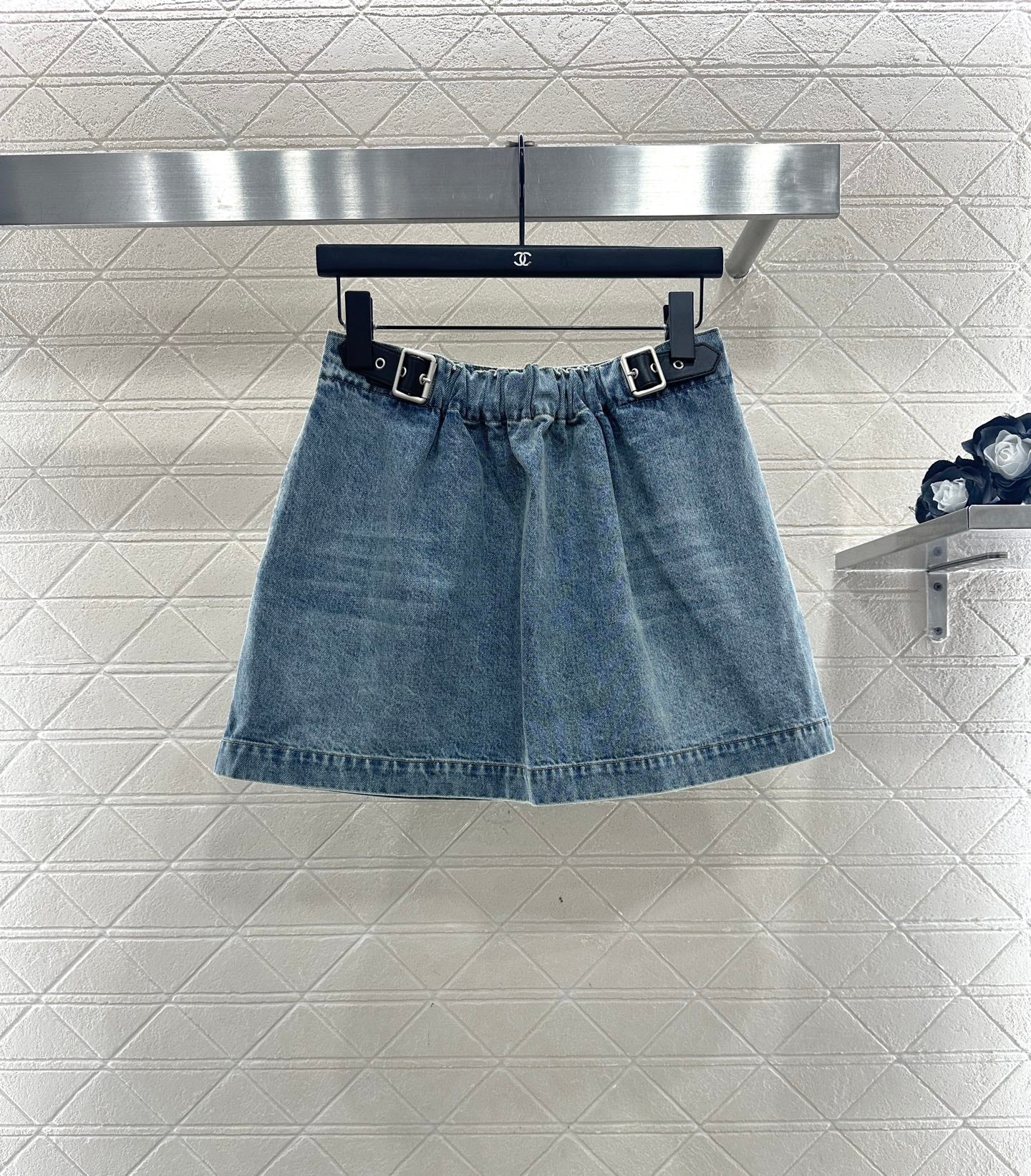 25fw new white pleated denim skirt