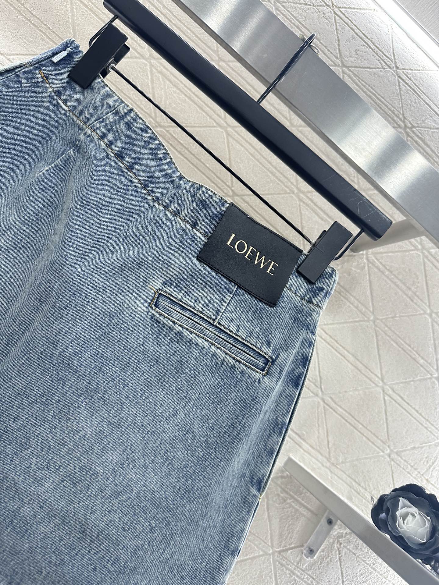 25fw new white pleated denim skirt