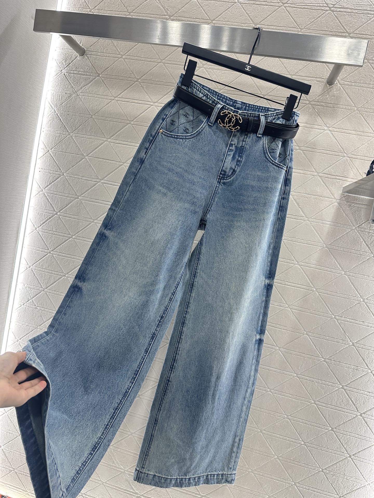 25fw new belt bleached pleated denim trousers