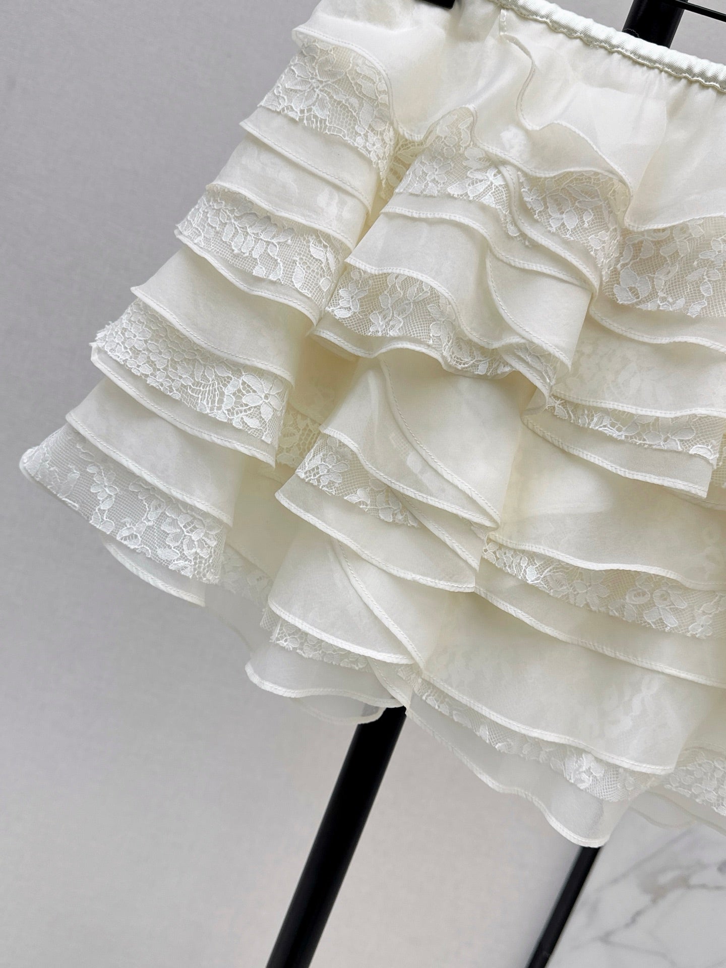 25fw new lace cake skirt