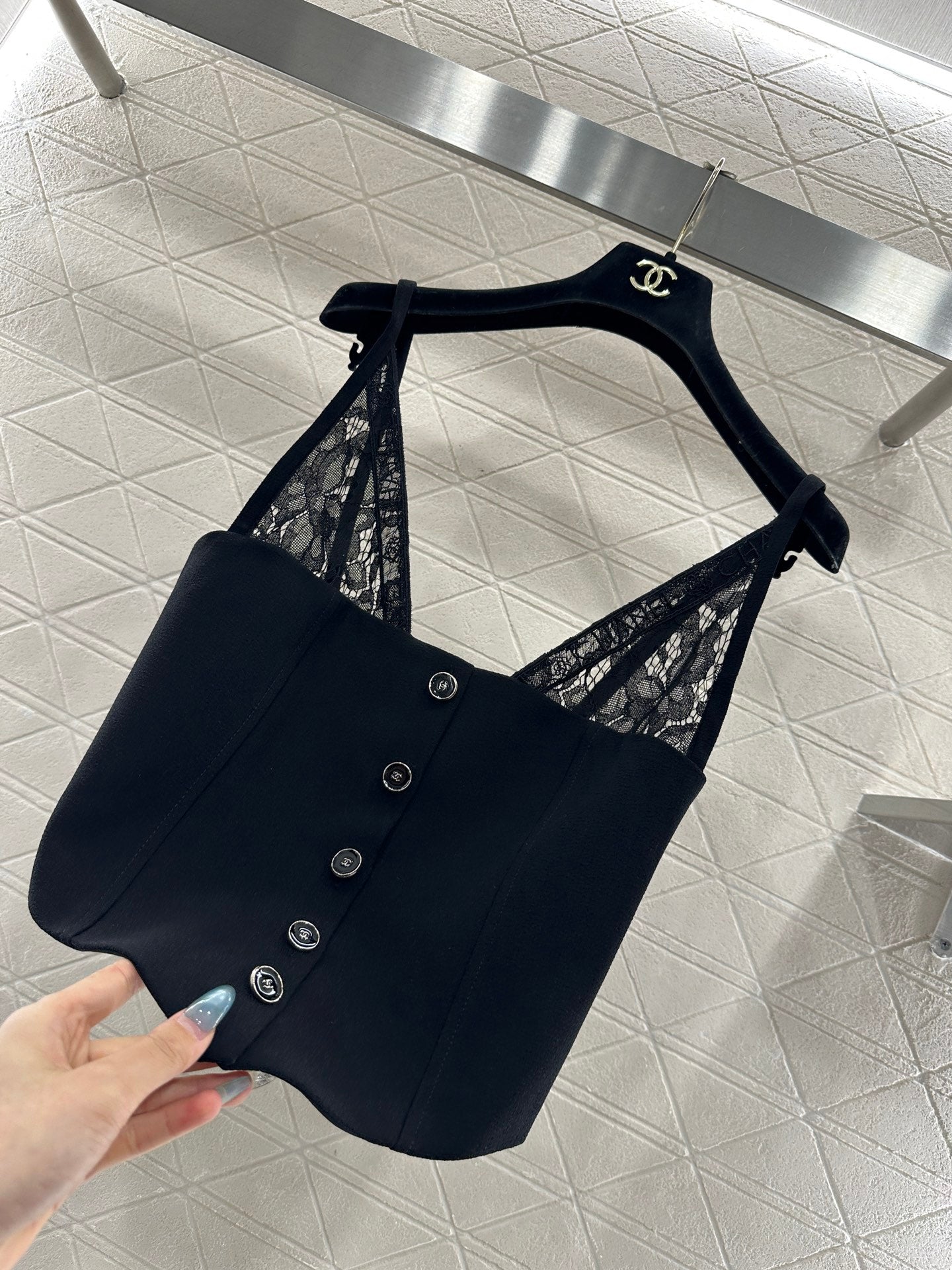 Lace splicing deep V camisole