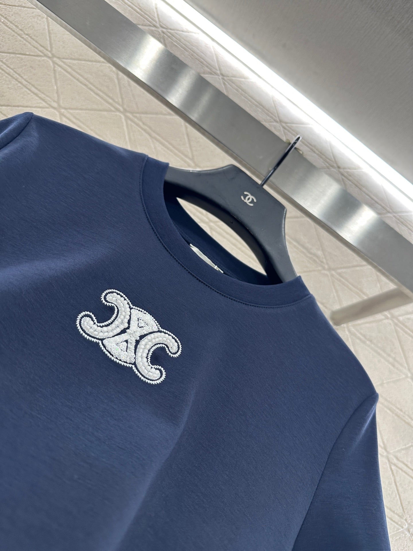 Round neck beaded lettering cotton short sleeves