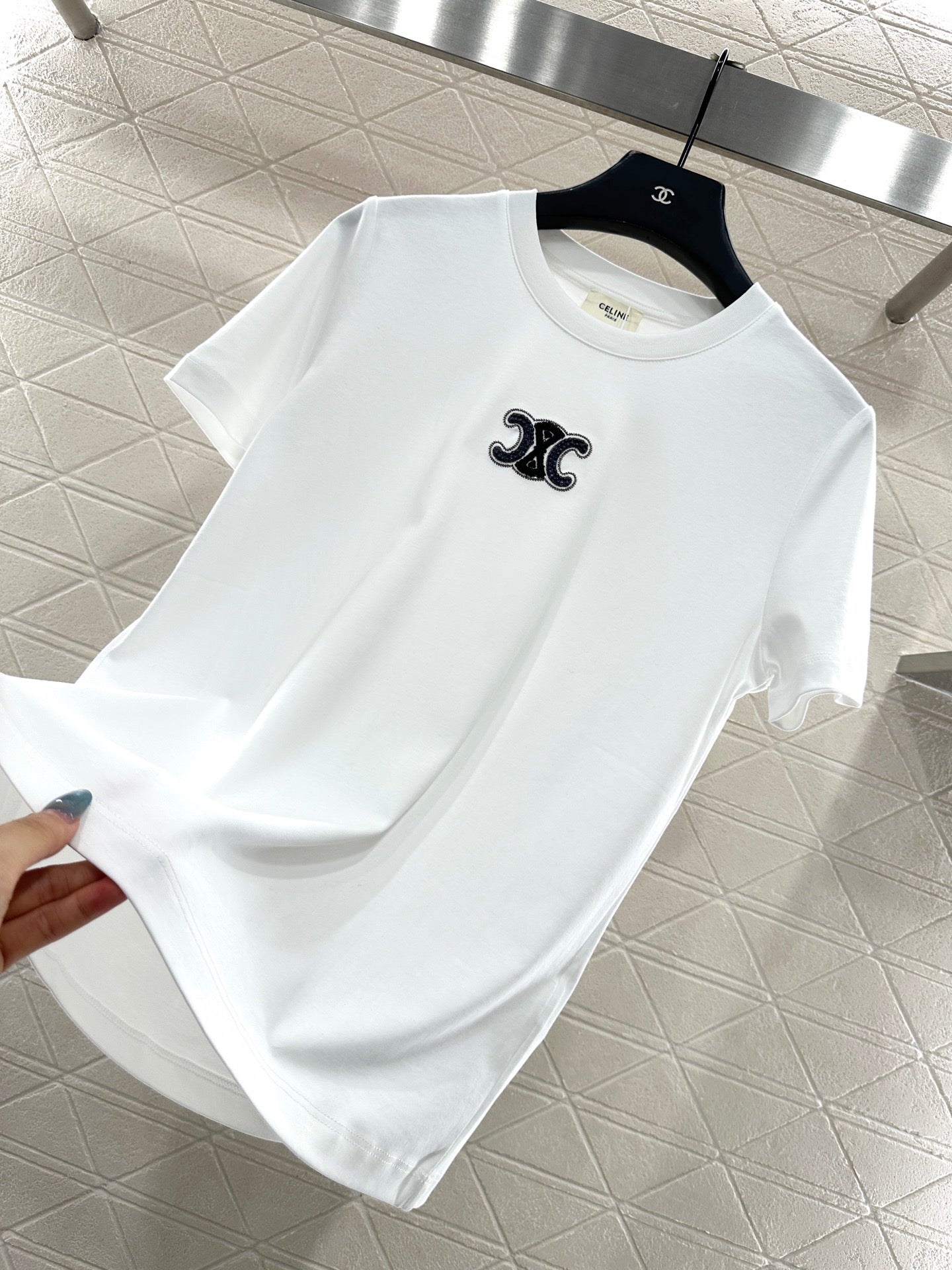 Round neck beaded lettering cotton short sleeves