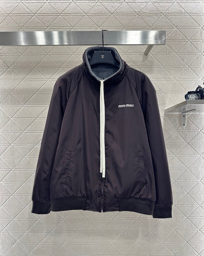 Reversible bomber jacket