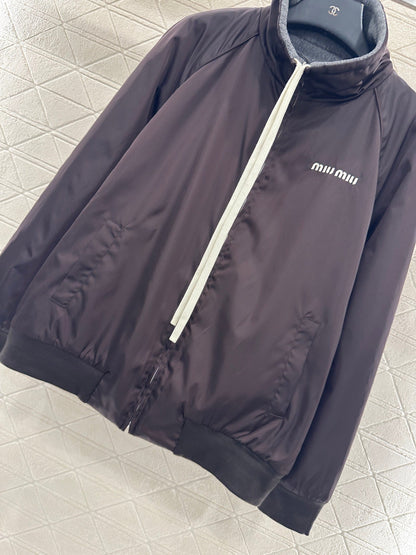 Reversible bomber jacket