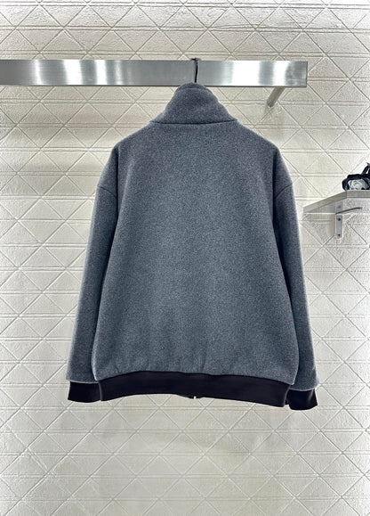 Reversible bomber jacket