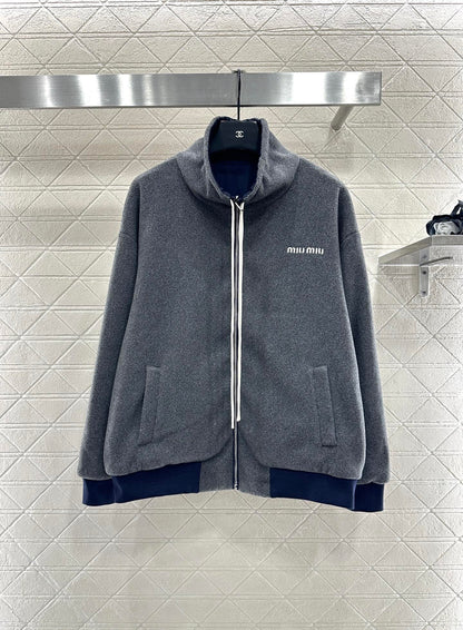 Reversible bomber jacket