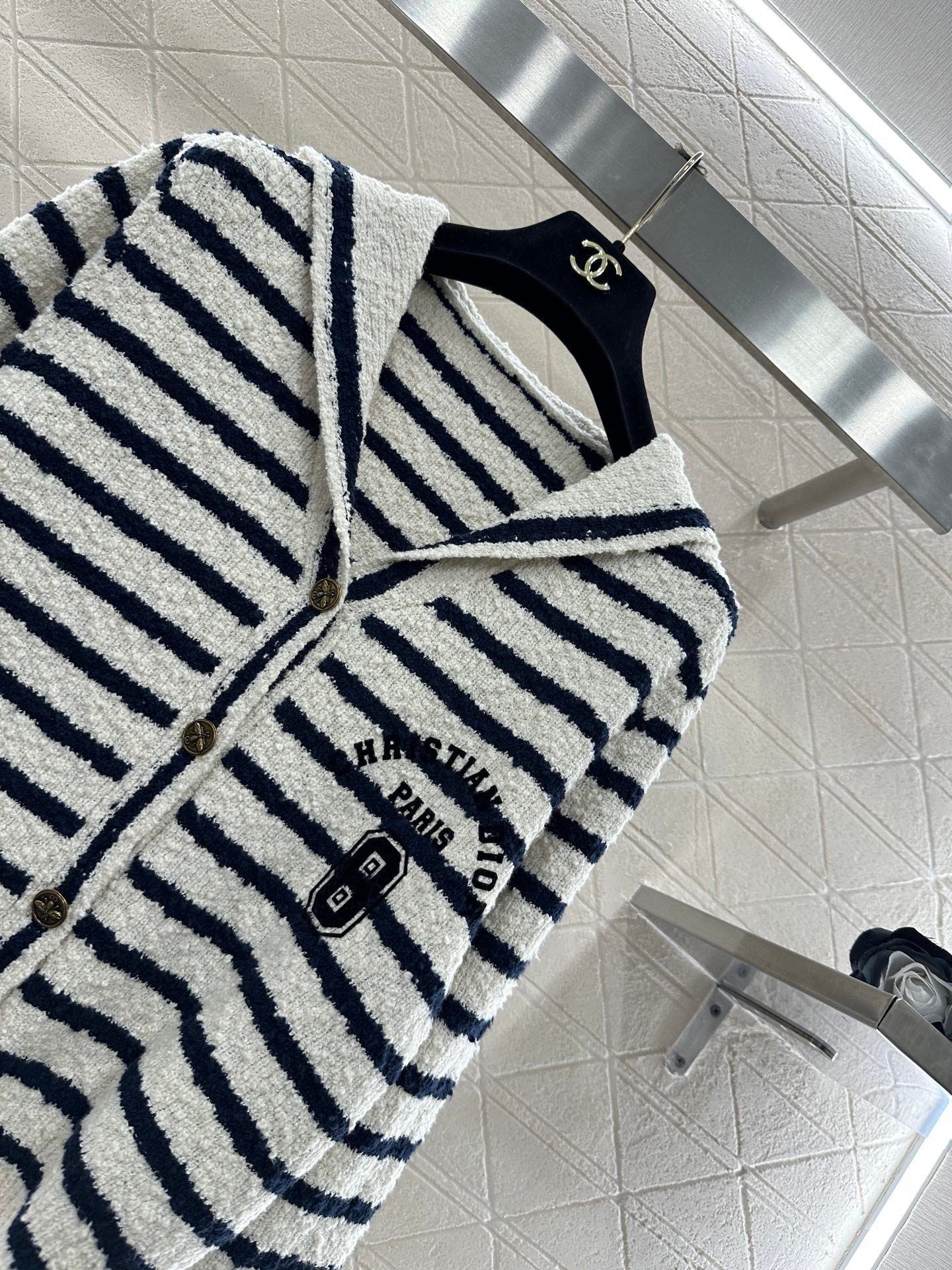 Shawl lapel knitted striped cardigan