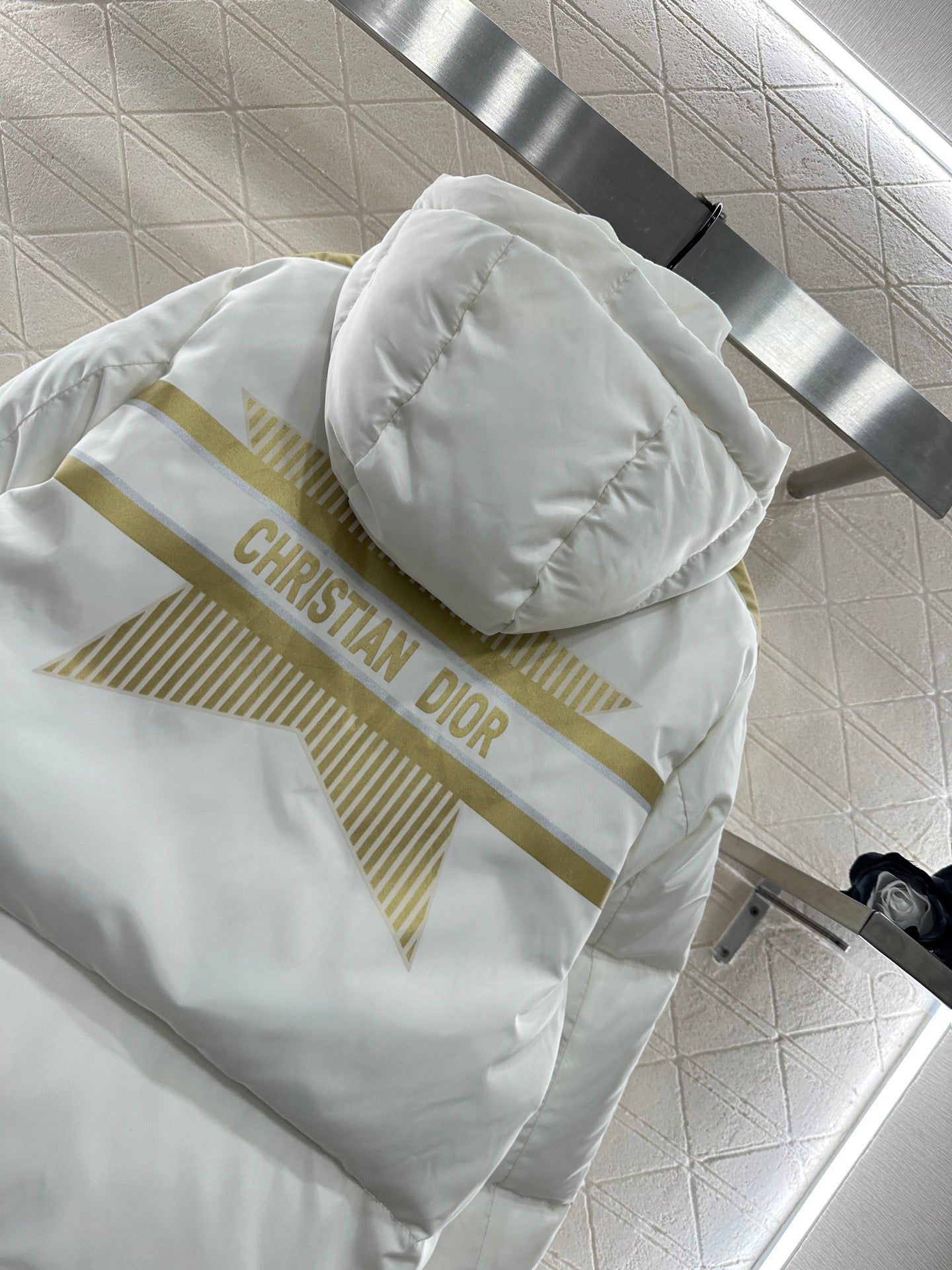 Stand collar five-pointed star down jacket