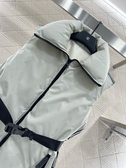 Lapel belt down vest