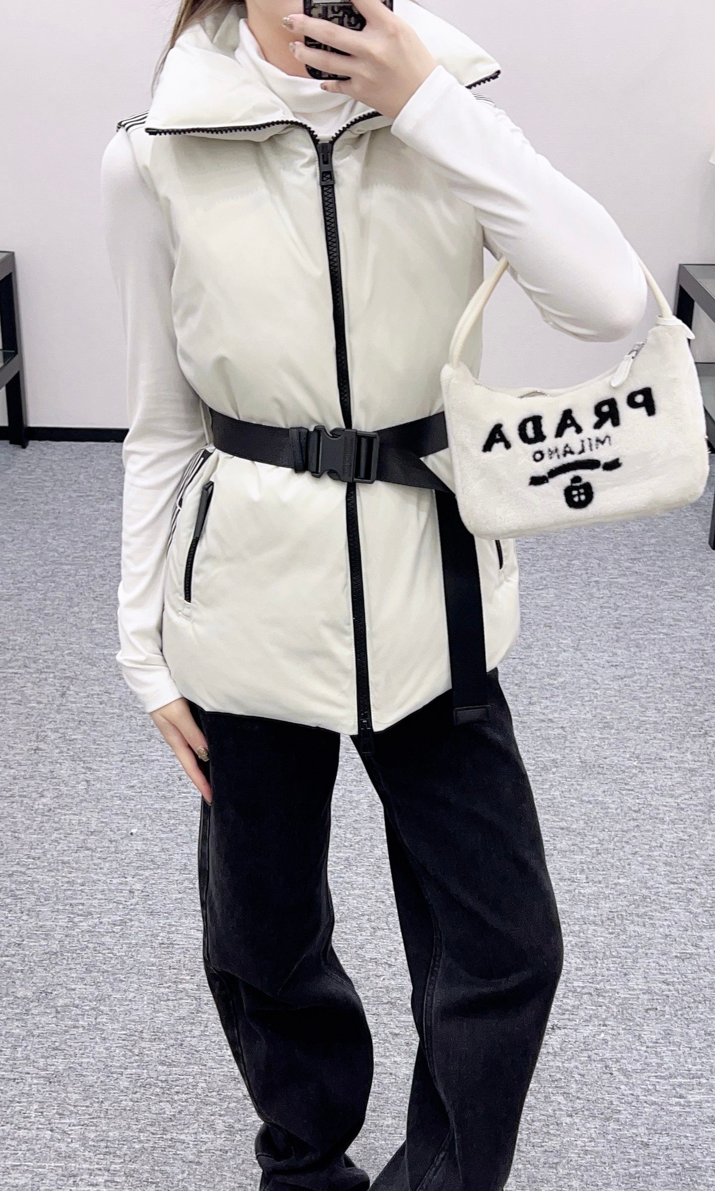 Lapel belt down vest