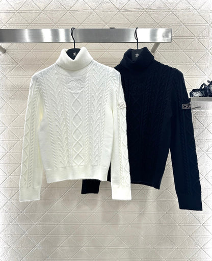 High neck sweater skiing series