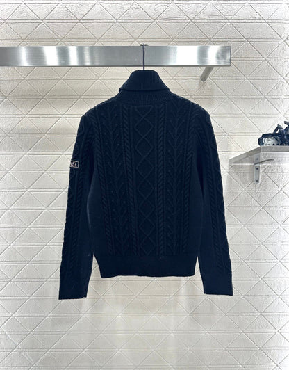 High neck sweater skiing series