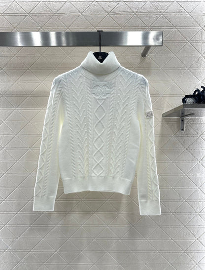 High neck sweater skiing series