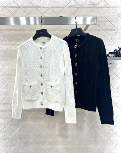 Crochet round neck knitted cardigan skiing series