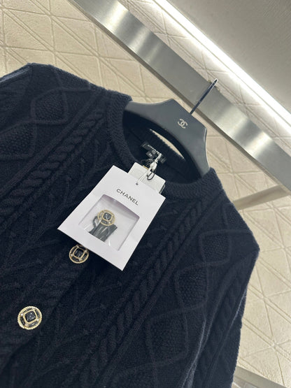 Crochet round neck knitted cardigan skiing series