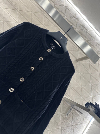 Crochet round neck knitted cardigan skiing series