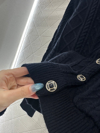 Crochet round neck knitted cardigan skiing series