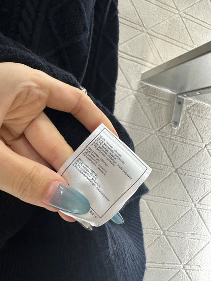 Crochet round neck knitted cardigan skiing series