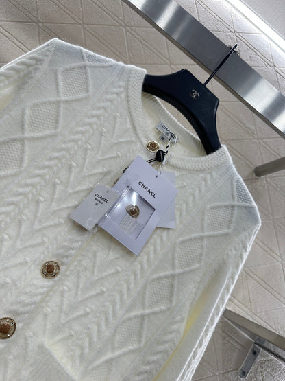 Crochet round neck knitted cardigan skiing series