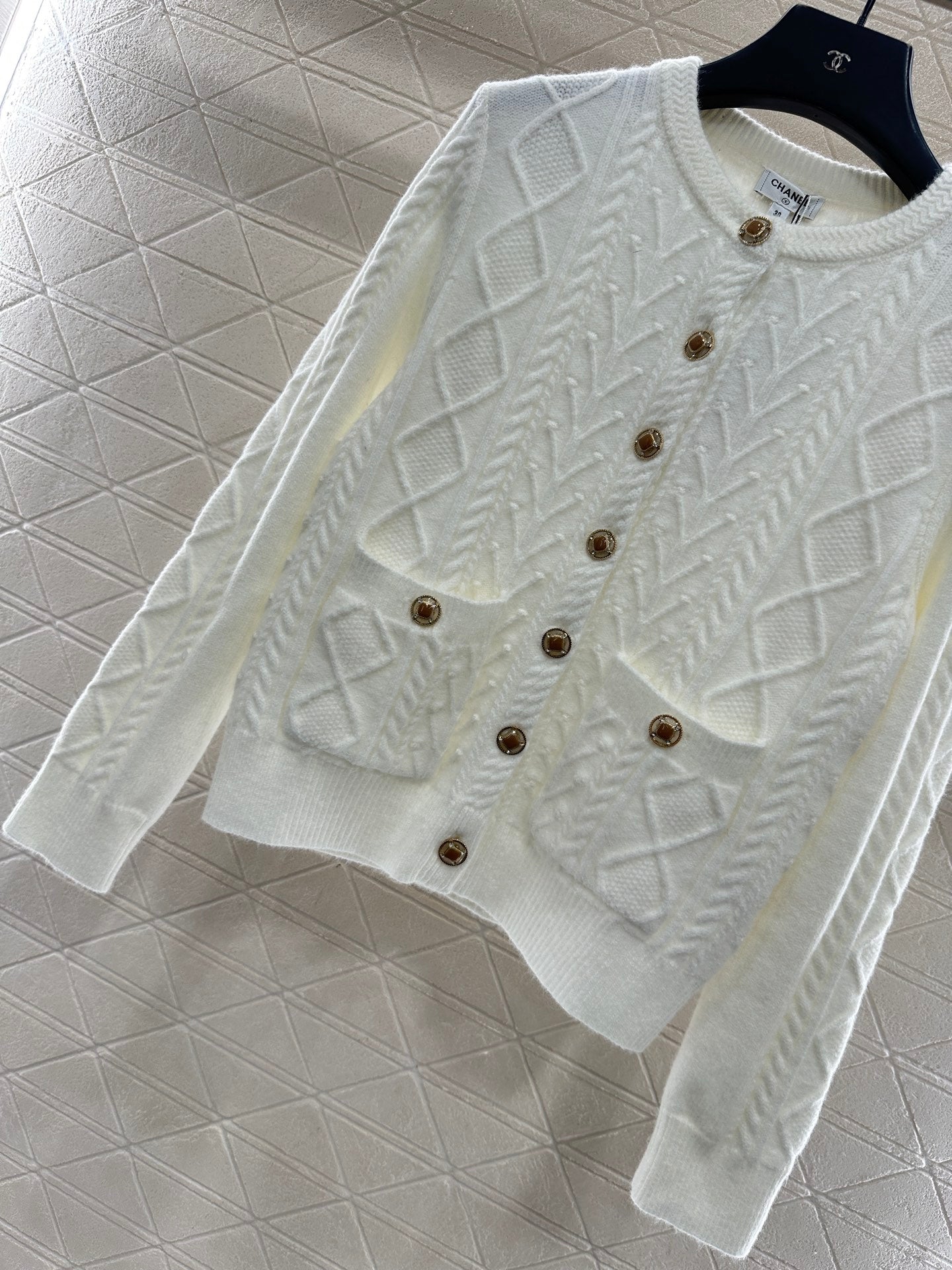 Crochet round neck knitted cardigan skiing series