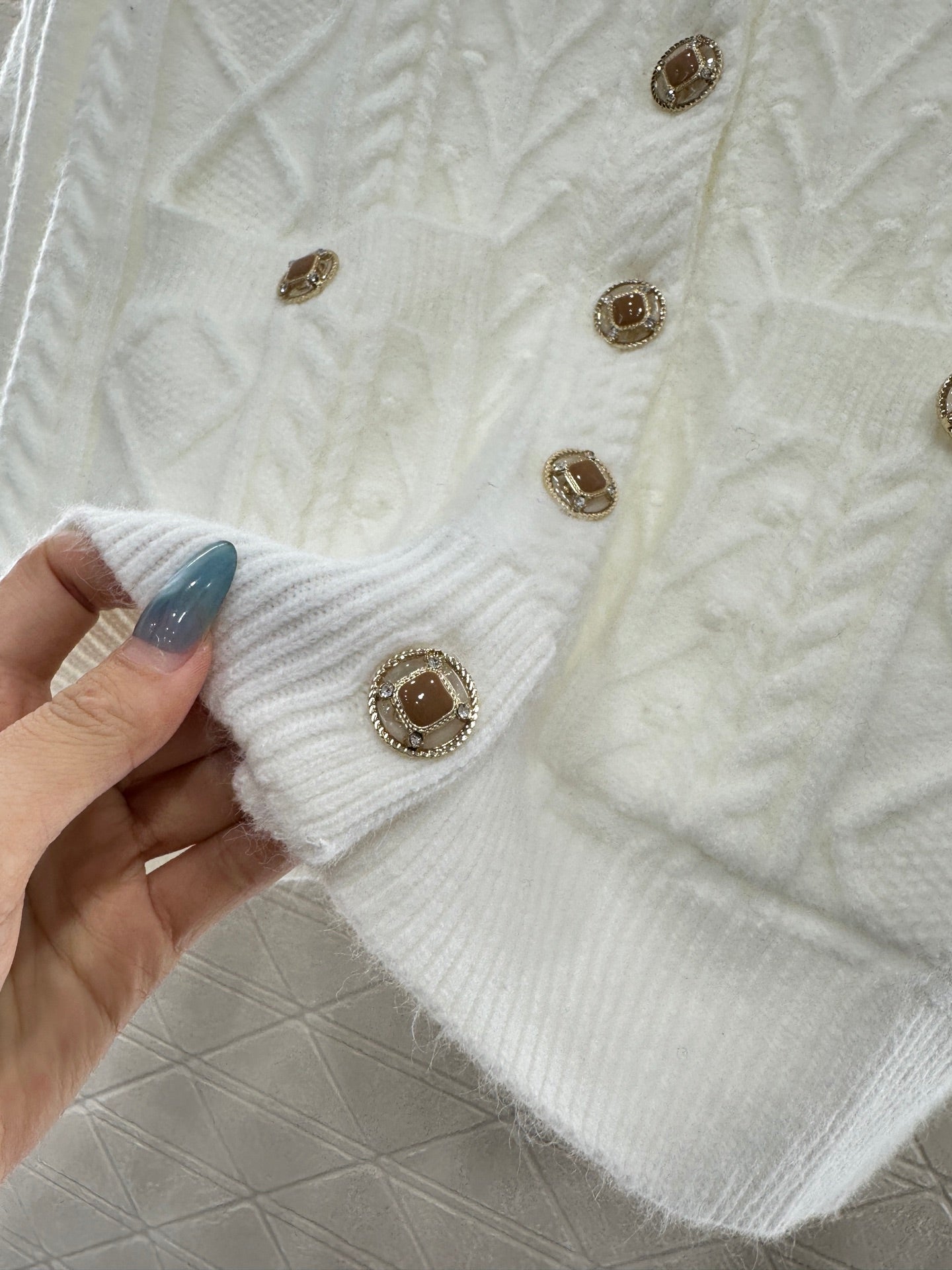 Crochet round neck knitted cardigan skiing series