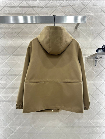 Hooded drawstring windbreaker jacket