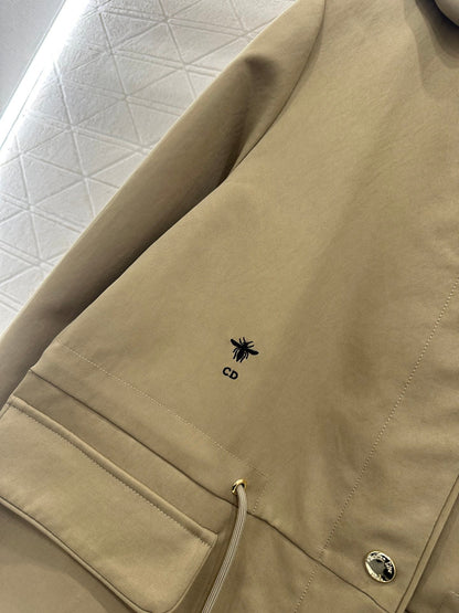 Hooded drawstring windbreaker jacket