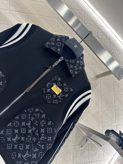 Wear a jacquard denim jacket and jacket on both sides