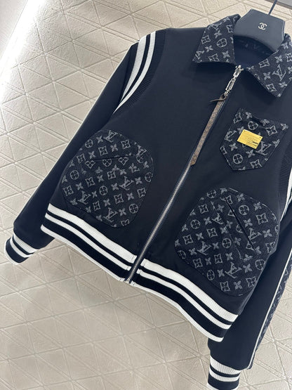 Wear a jacquard denim jacket and jacket on both sides