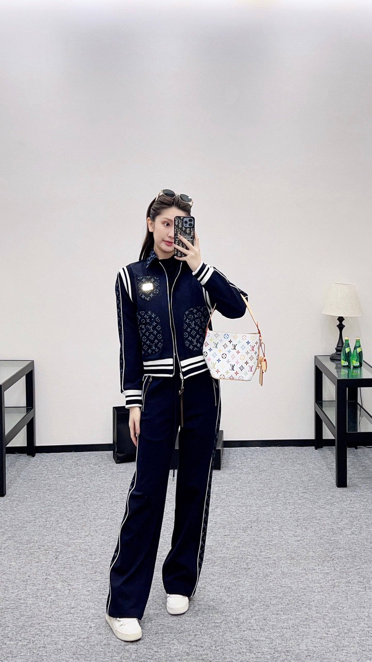 Wear a jacquard denim jacket and jacket on both sides