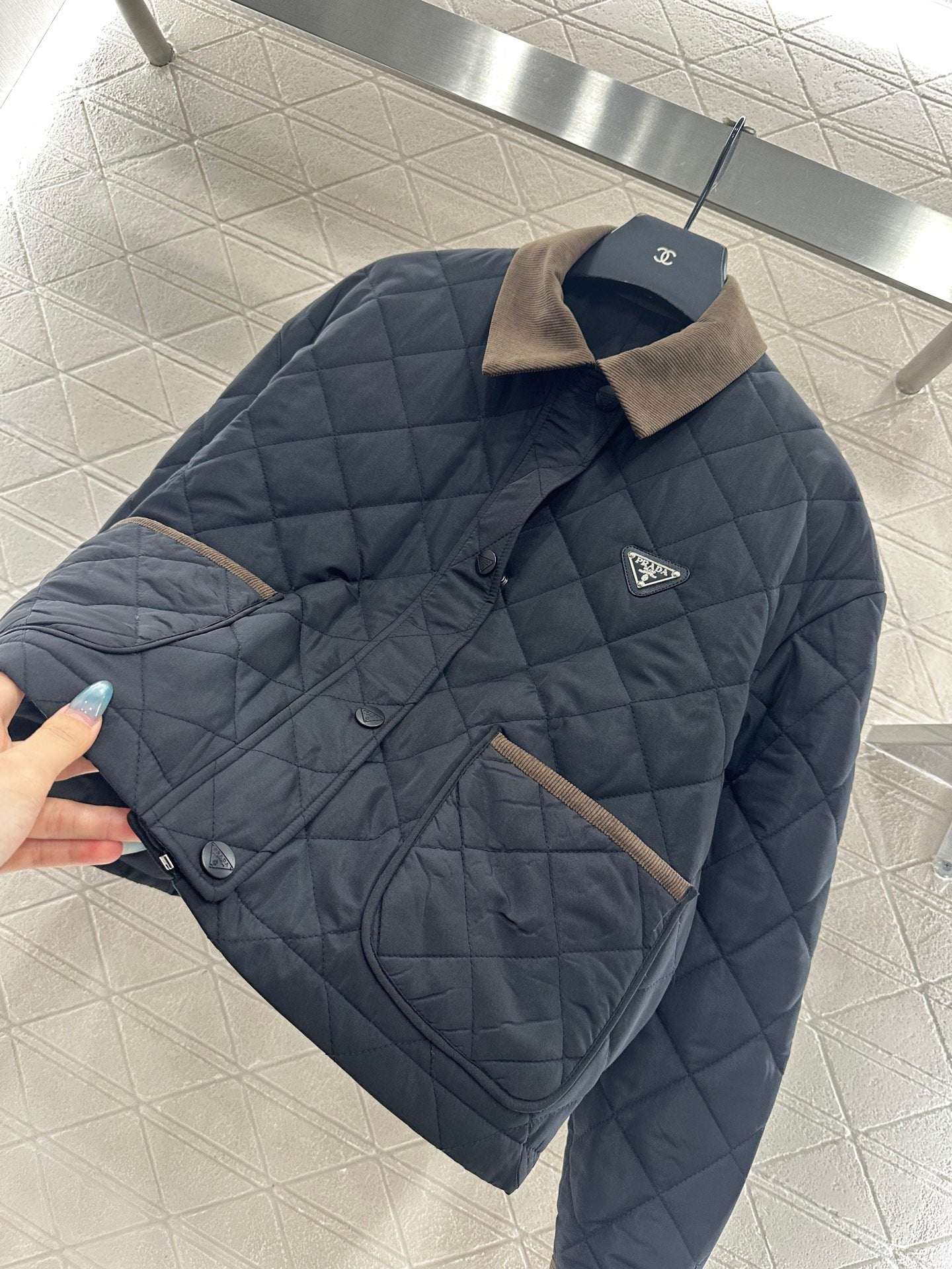 Corduroy collar diamond patterned cotton jacket