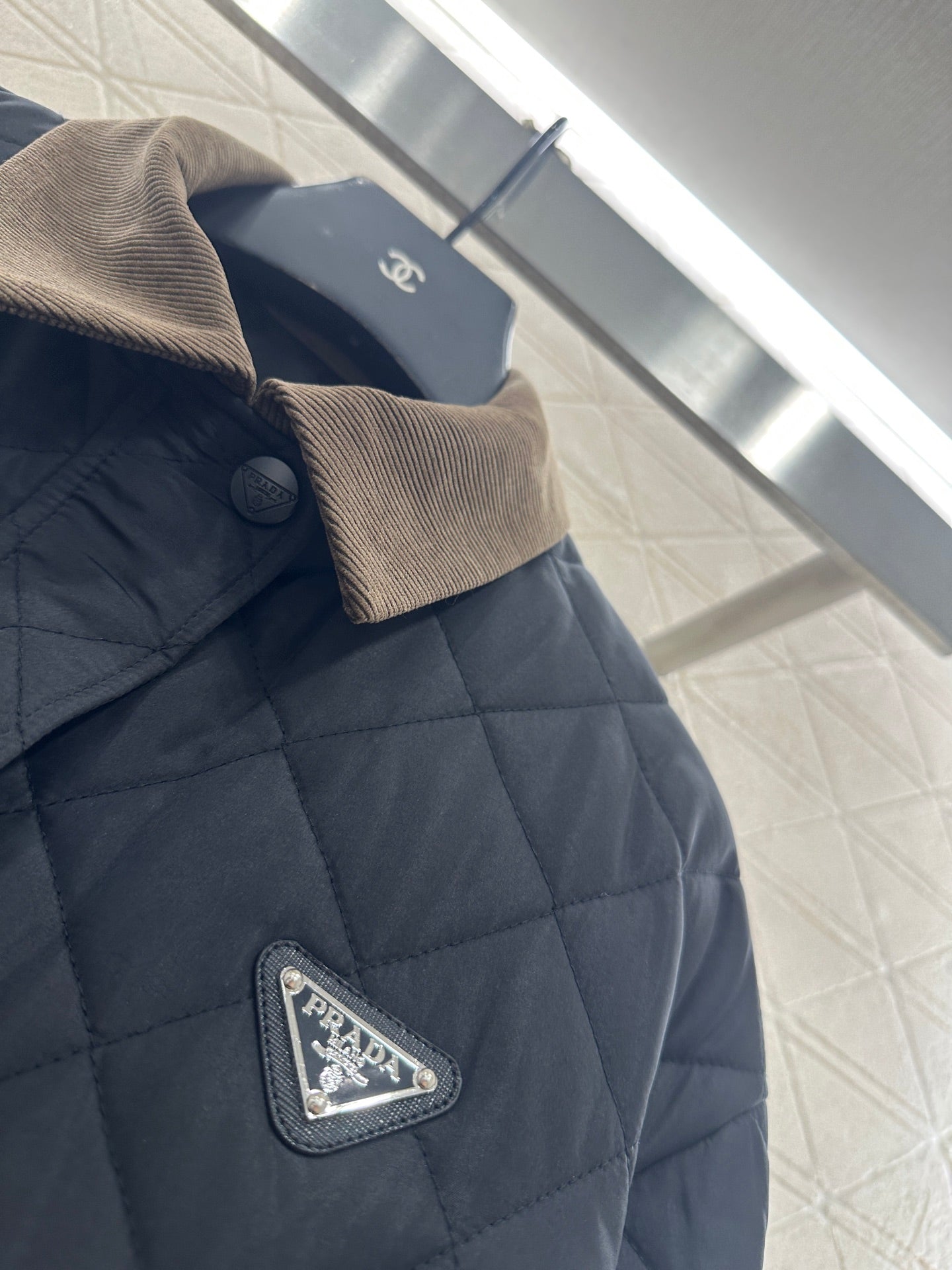 Corduroy collar diamond patterned cotton jacket