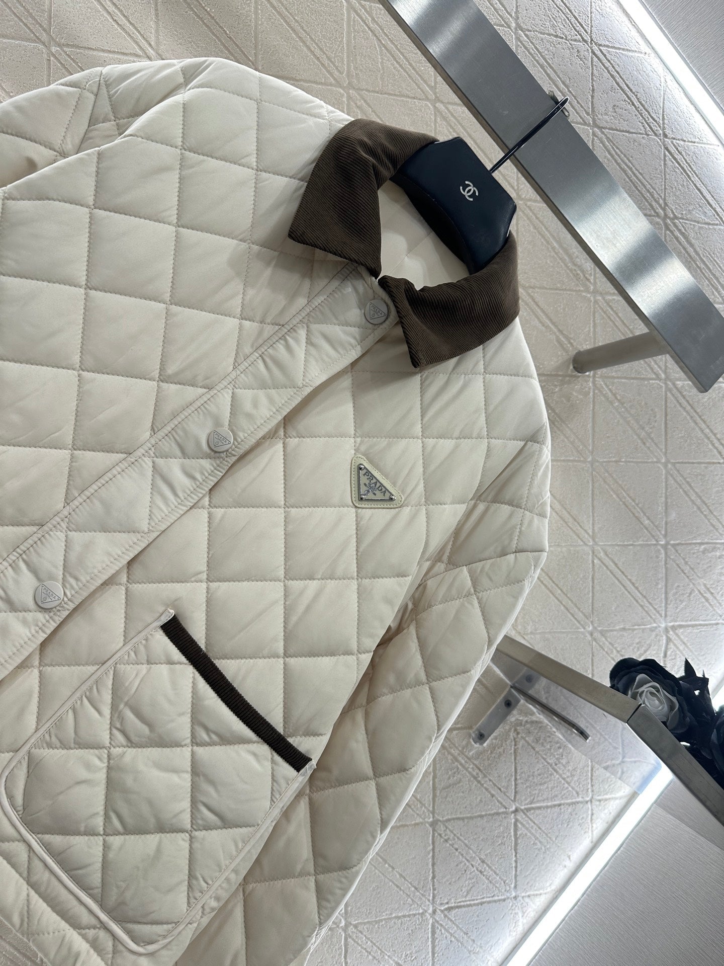 Corduroy collar diamond patterned cotton jacket