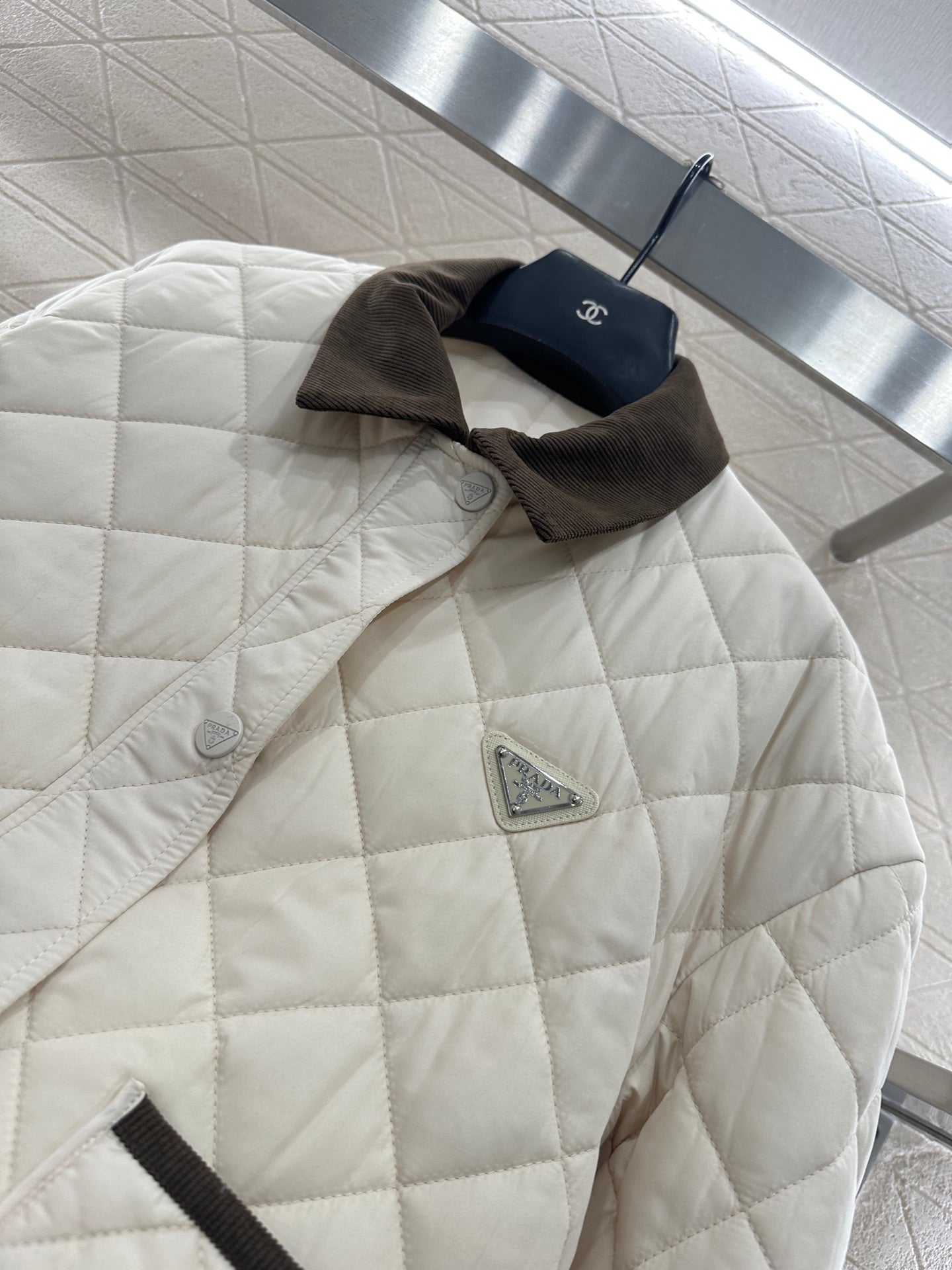 Corduroy collar diamond patterned cotton jacket